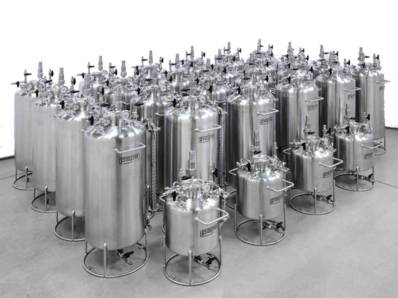 transfer and storage vessels in various sizes for chemical processing